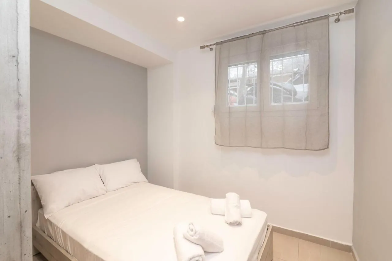Little Miracle In Thessaloniki Apartment