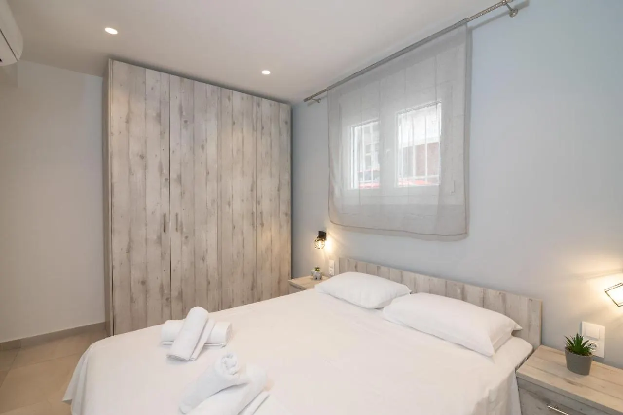 Little Miracle In Thessaloniki Apartment