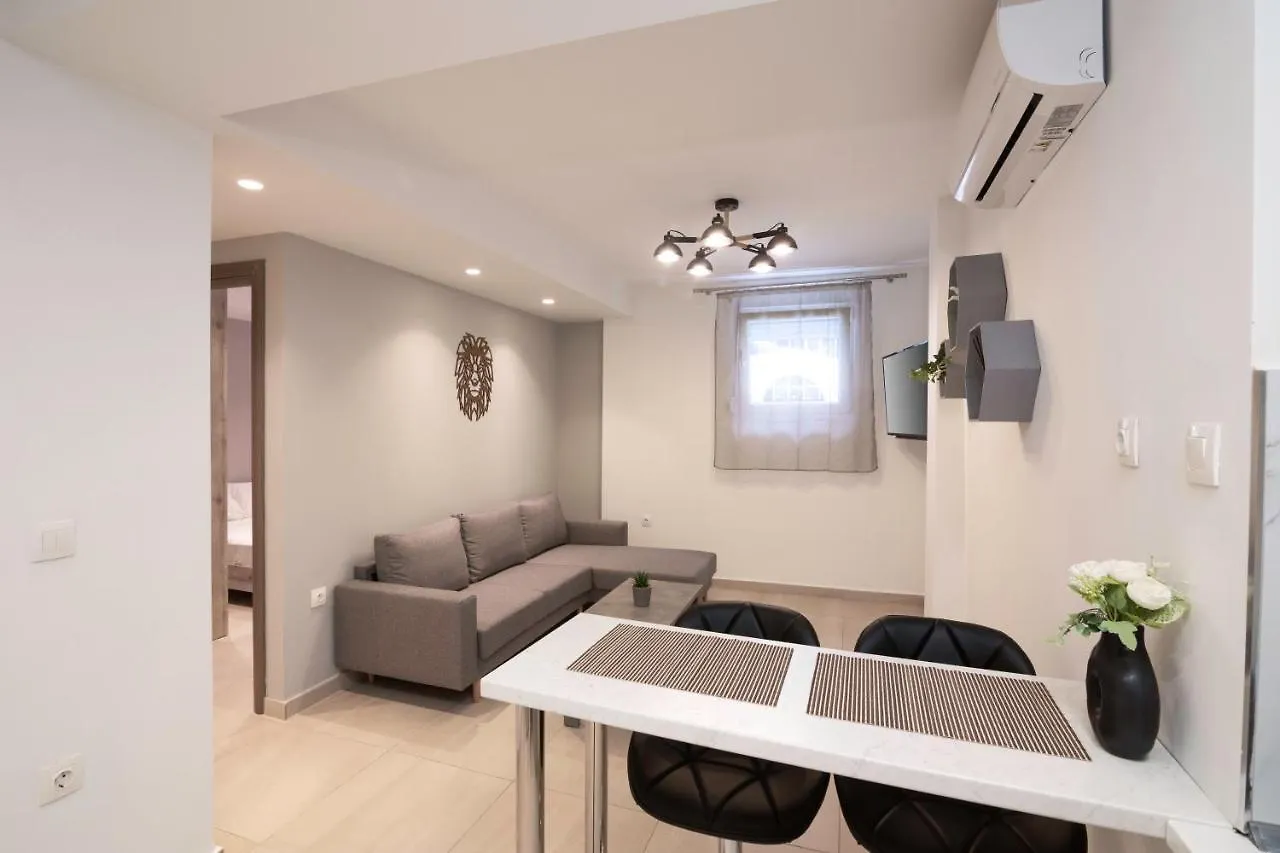 Little Miracle In Thessaloniki Apartment 0*,